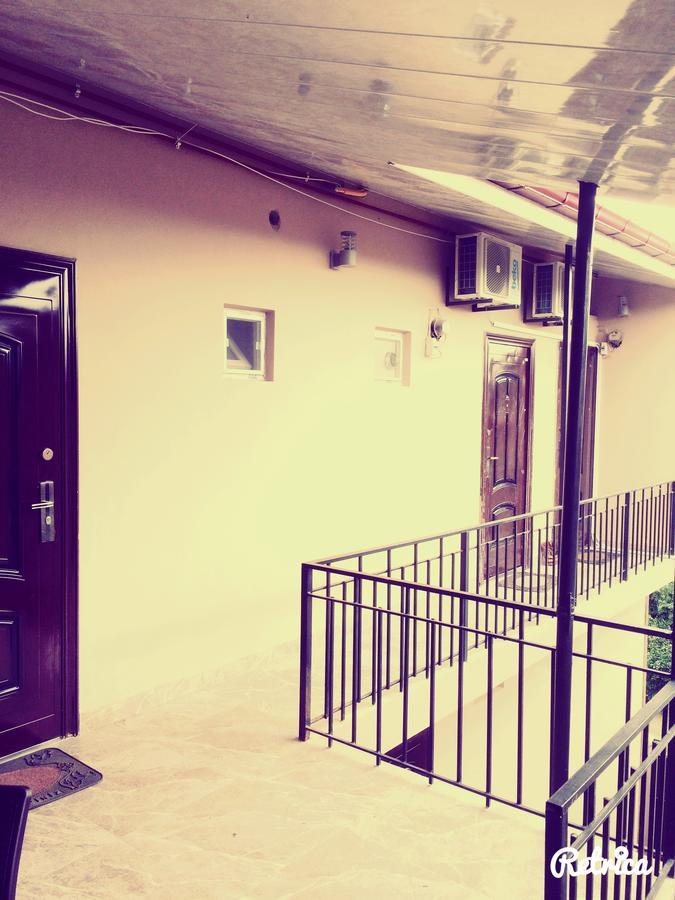 Aparthotel My Home バトゥーミ エクステリア 写真