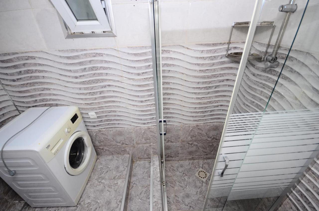 Aparthotel My Home バトゥーミ エクステリア 写真