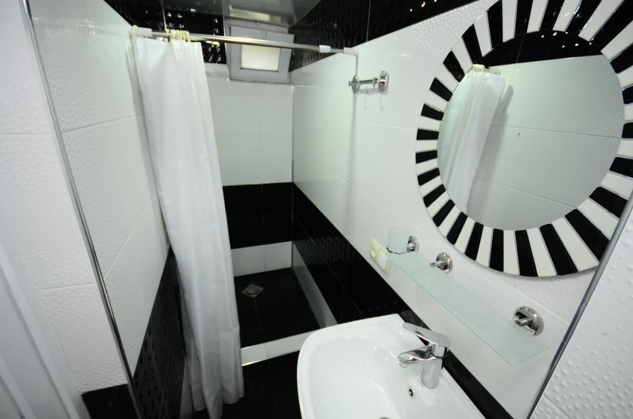Aparthotel My Home バトゥーミ エクステリア 写真
