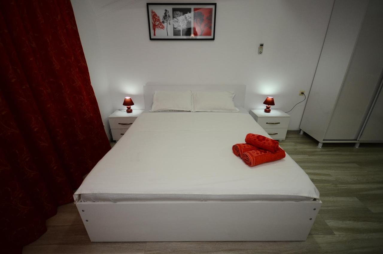 Aparthotel My Home バトゥーミ エクステリア 写真