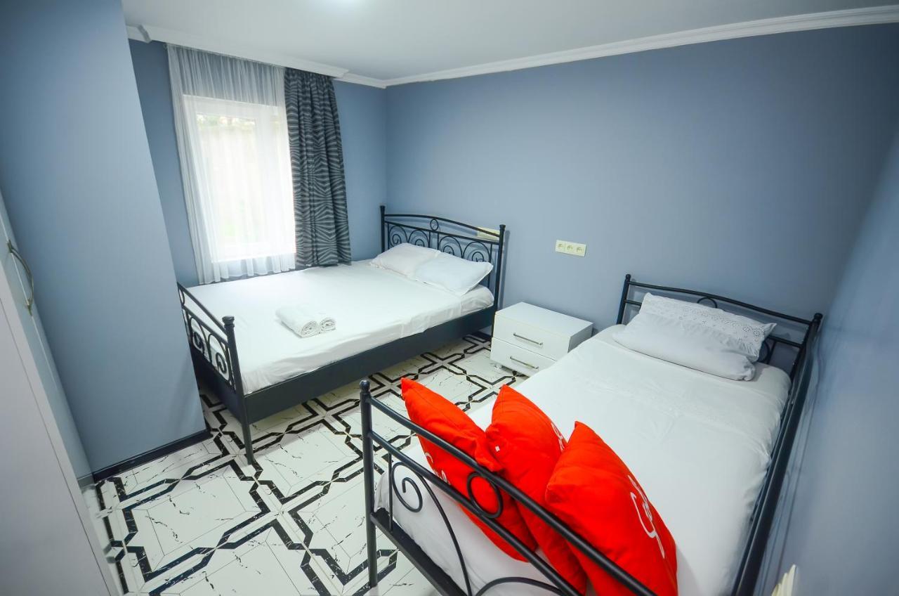 Aparthotel My Home バトゥーミ エクステリア 写真
