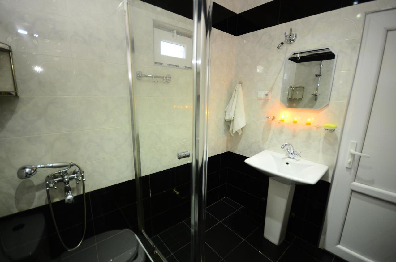 Aparthotel My Home バトゥーミ エクステリア 写真