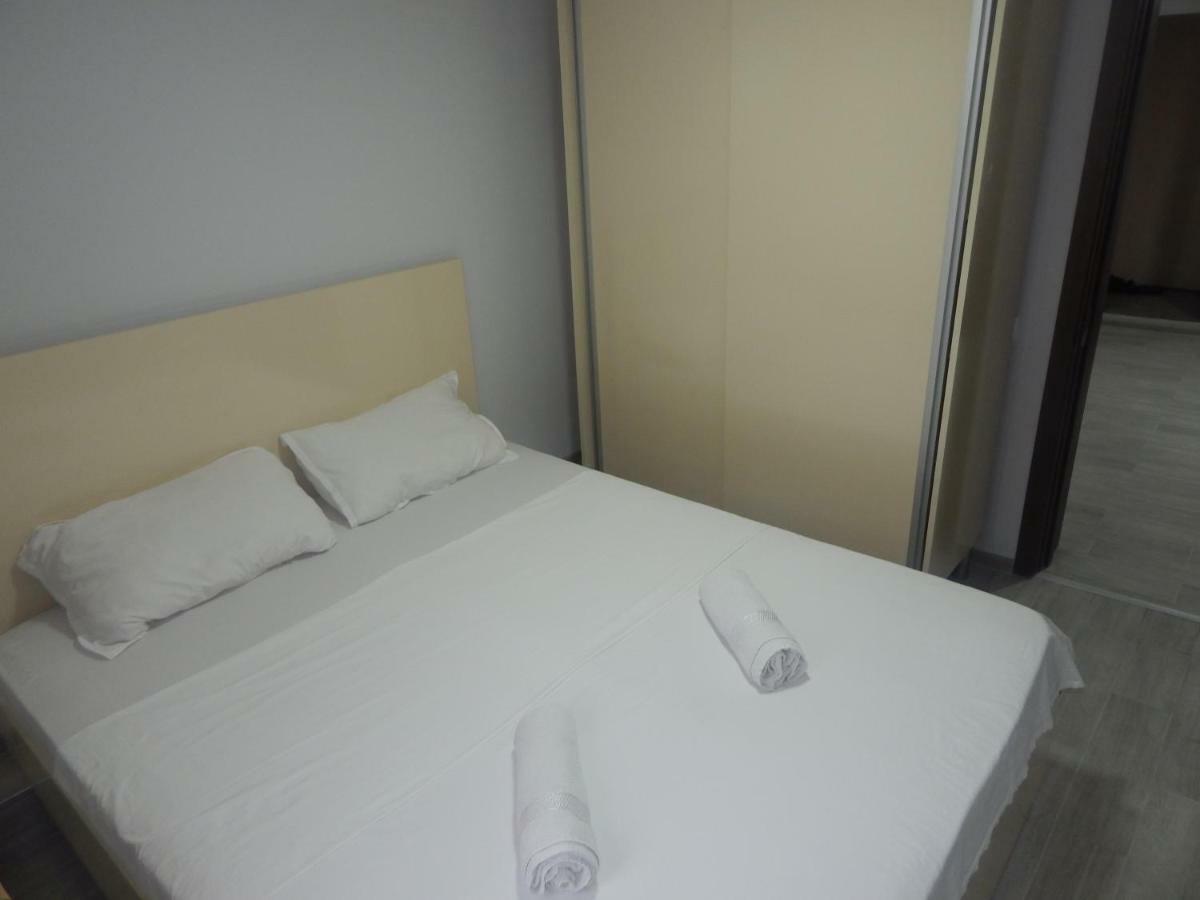 Aparthotel My Home バトゥーミ エクステリア 写真