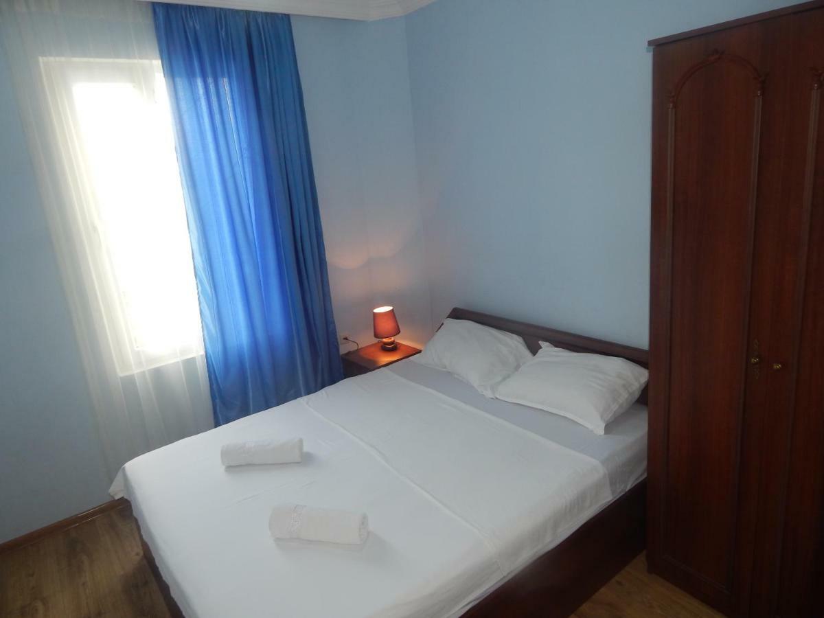 Aparthotel My Home バトゥーミ エクステリア 写真